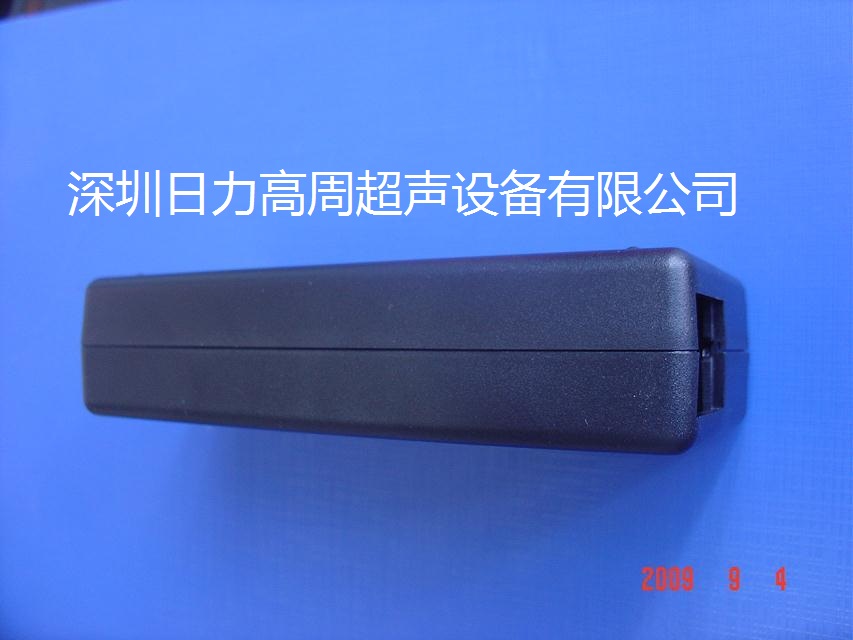 自動轉盤式超聲波焊接機(16工位) 自動轉盤式超聲波焊接機(16工位)